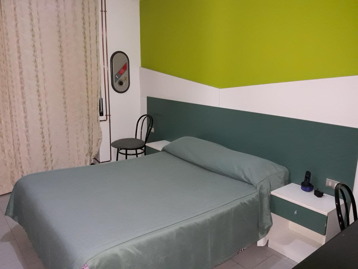 Albergo Piccadilly Medolago Kültér fotó