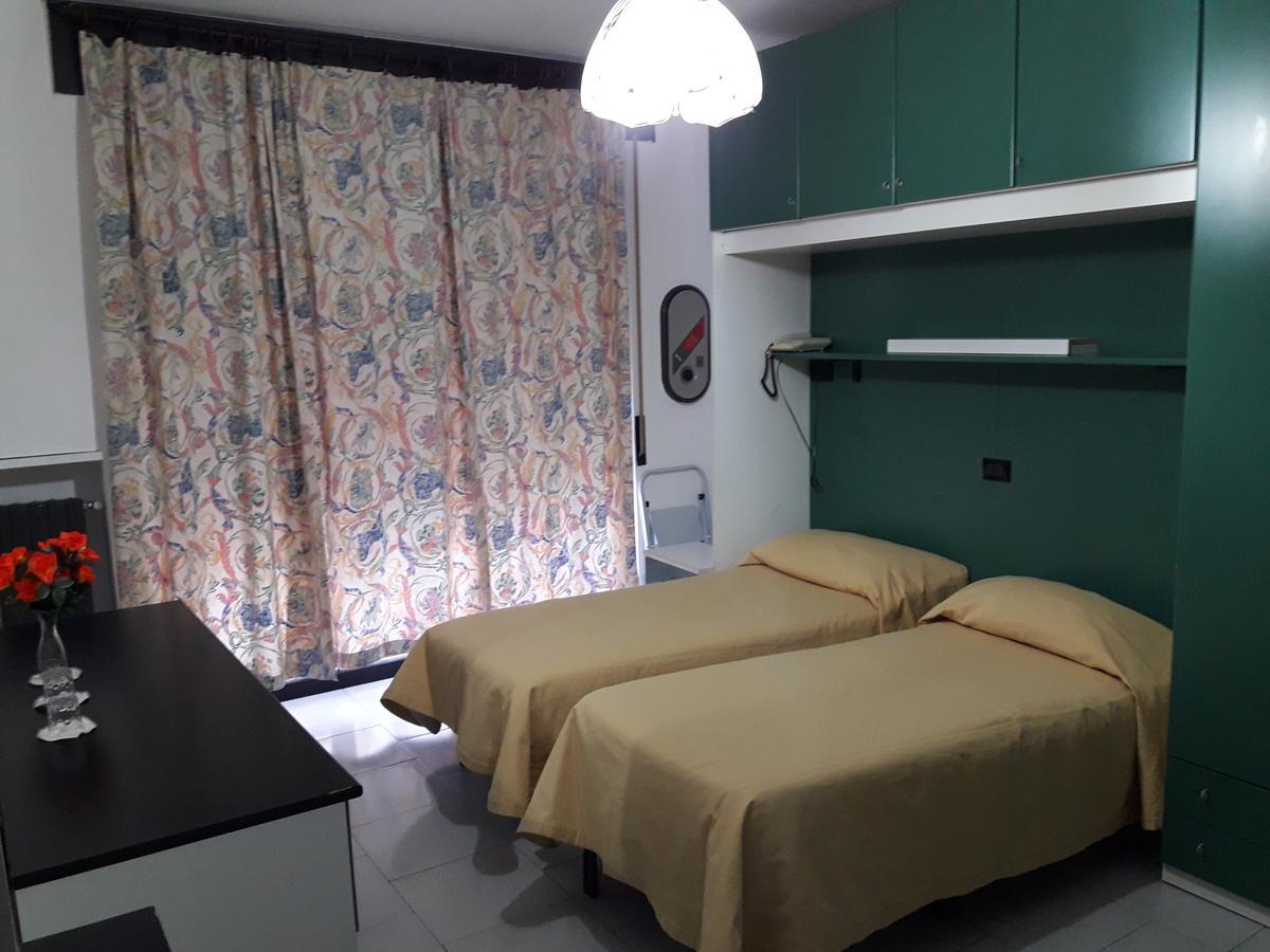 Albergo Piccadilly Medolago Kültér fotó