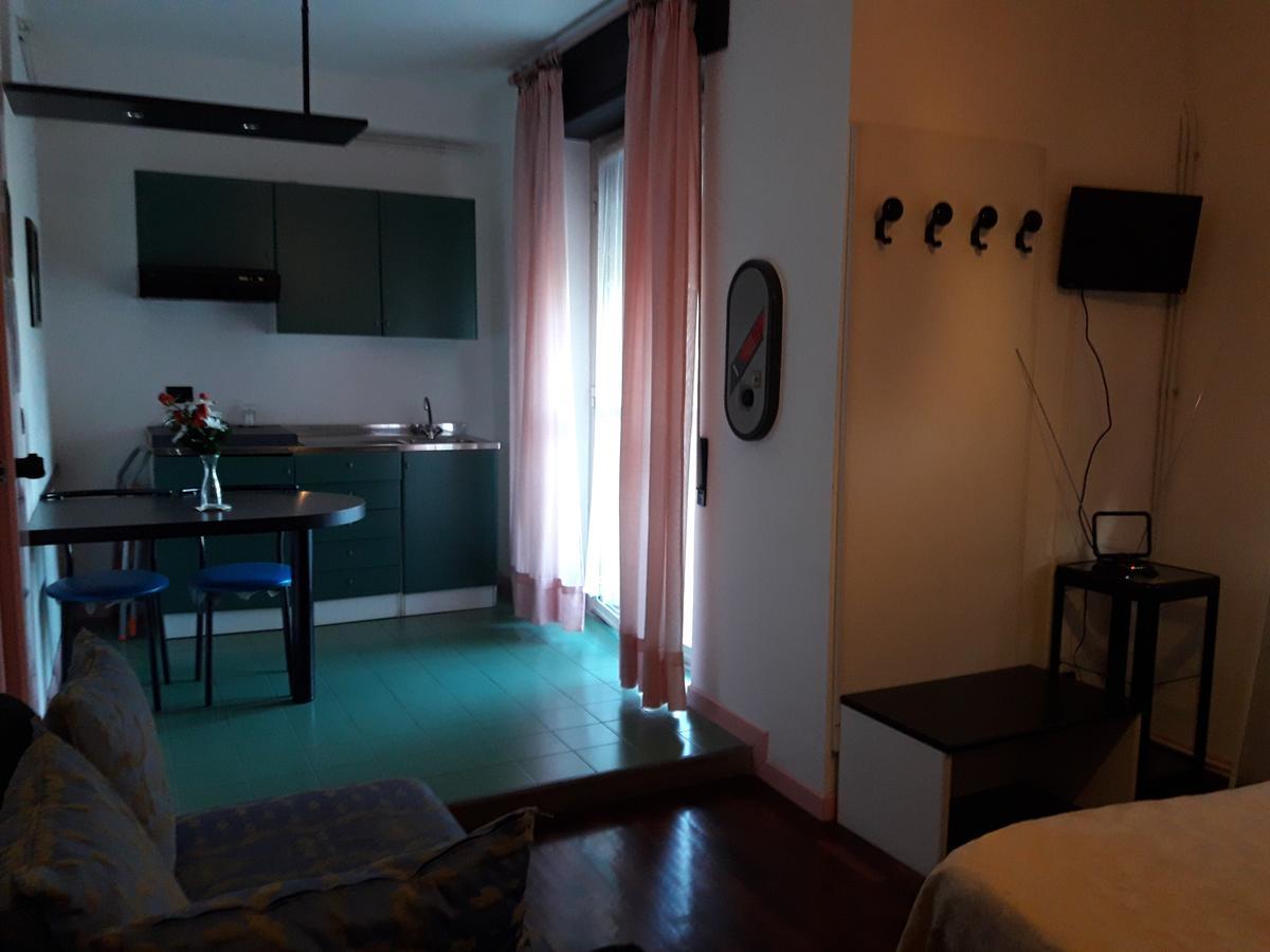 Albergo Piccadilly Medolago Kültér fotó