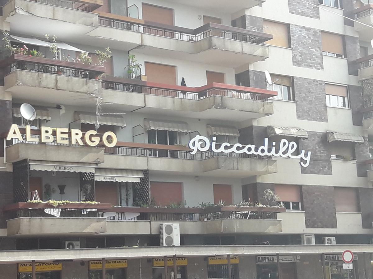 Albergo Piccadilly Medolago Kültér fotó